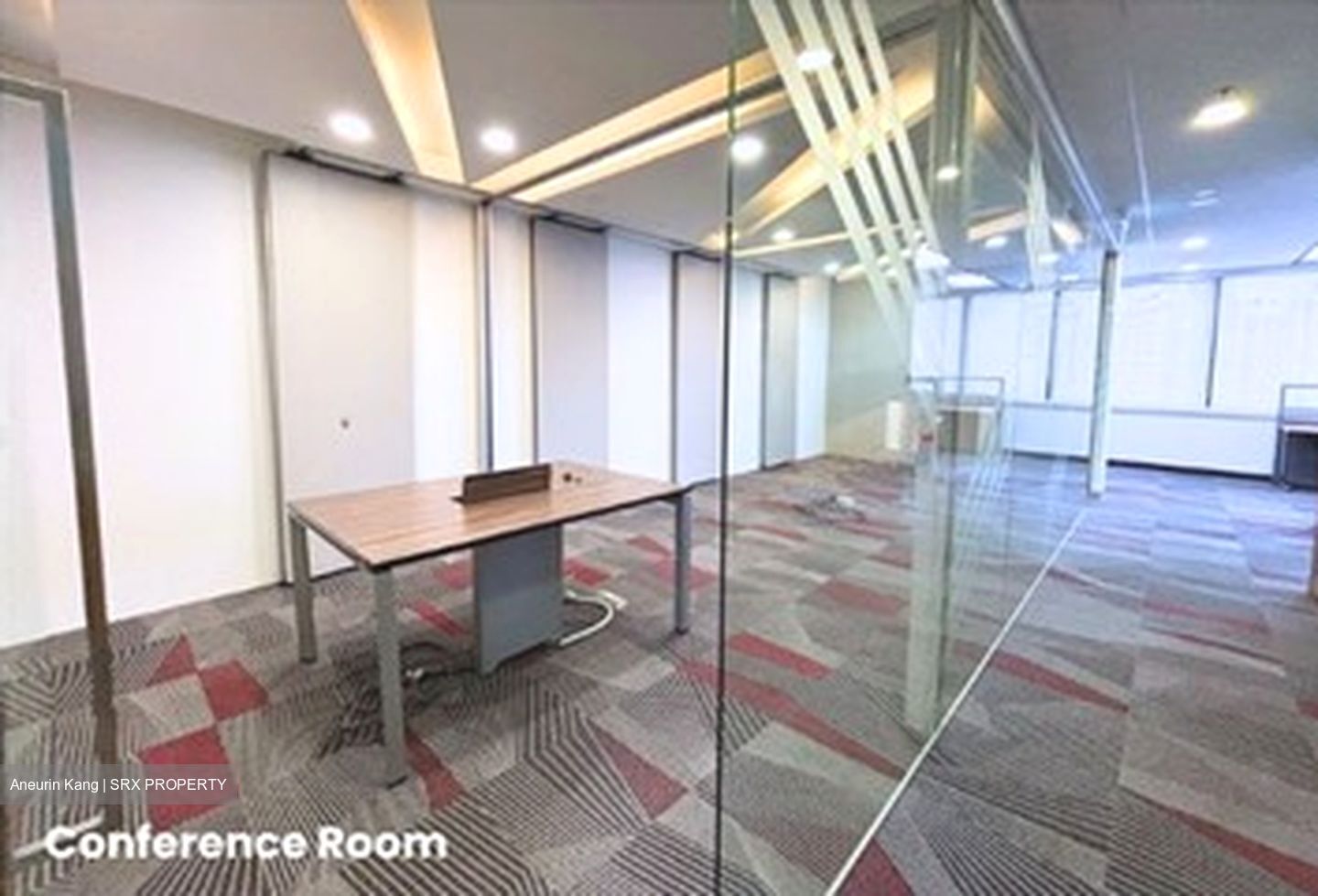 United Square (D11), Office #463312411
